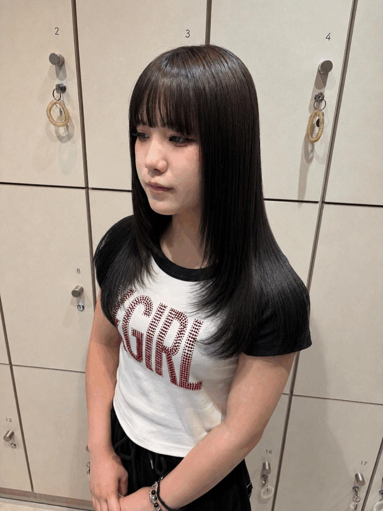 ザクザクレイヤーで作る軽やかストレートのメイン画像