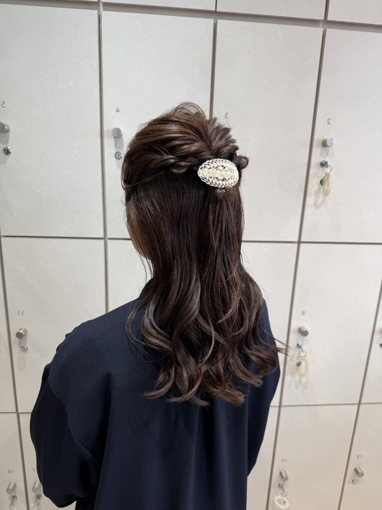 結婚式のお呼ばれヘアにぴったり！ハーフアップ◎のメイン画像